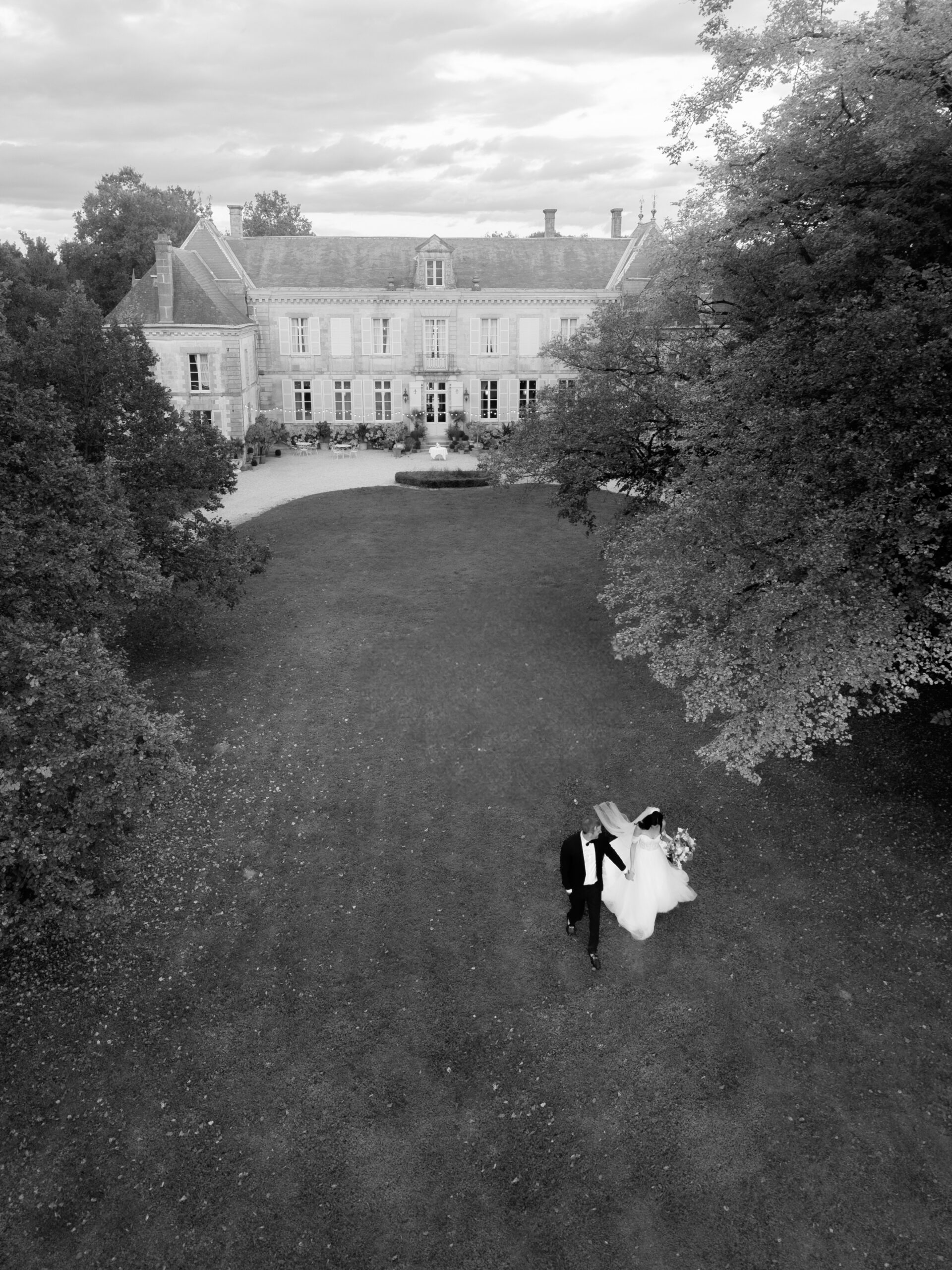 Chateau de Mairy Drone Shot